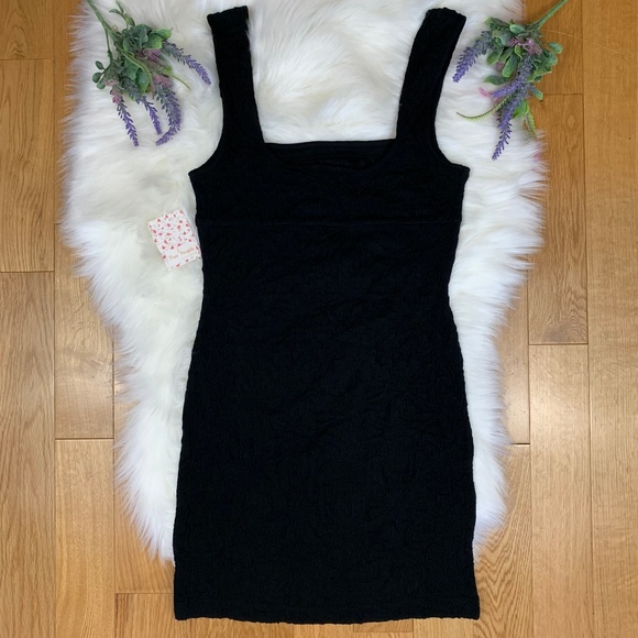 Free People Floral Pucker Black Bodycon Dress NWT - Picture 3 of 8